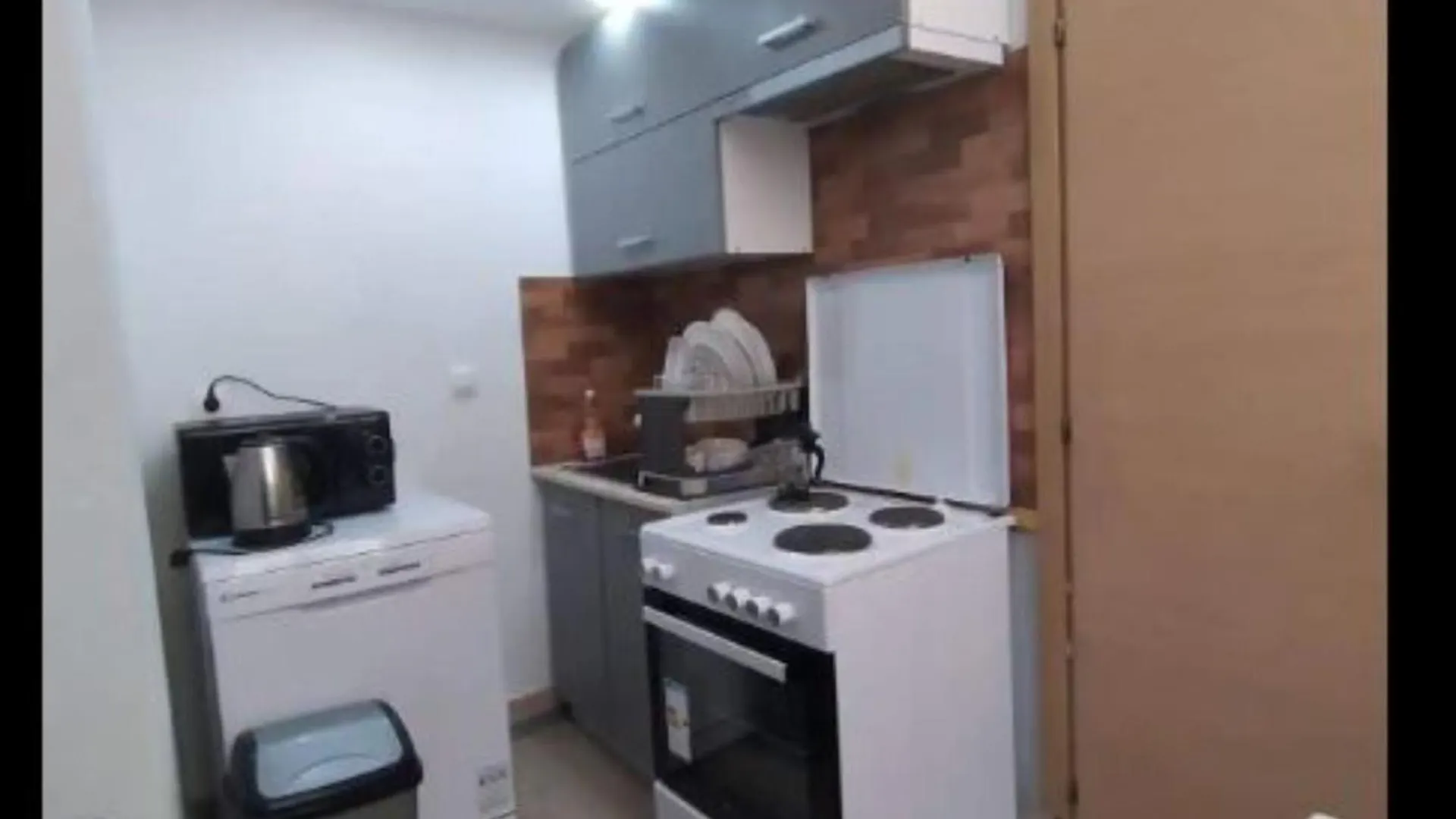 2 Bedroom Heart Of Center Salonic Apartament