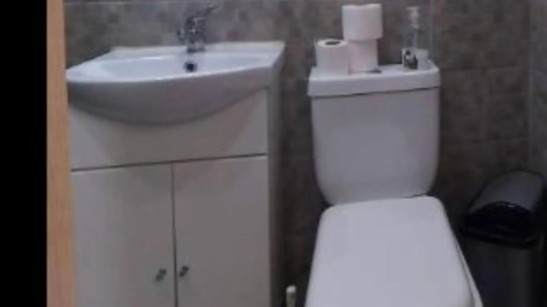 2 Bedroom Heart Of Center Salonic 0*,  Grecia